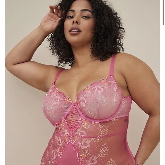 NWT - EMBROIDERED UNDERWIRE BODYSUIT - MESH PINK - Picture 6 of 10